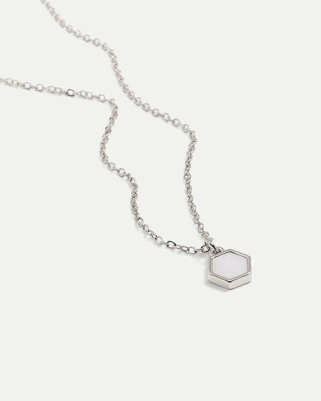 Short Necklace with Delicate Hexagonal Shell Pendant