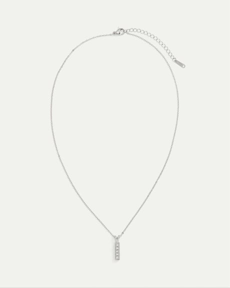 Short Necklace with Rectangular Rhinestone Pendant