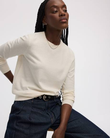 Long-Sleeve Pullover - R Essentials