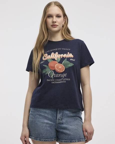 Extended-Sleeve Crew-Neck Graphic T-Shirt