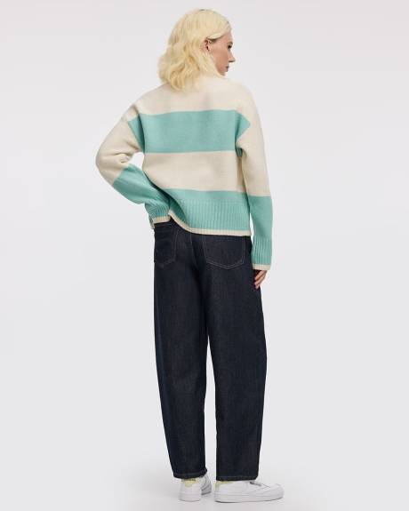 Long-Sleeve Mock-Neck Loose Pullover