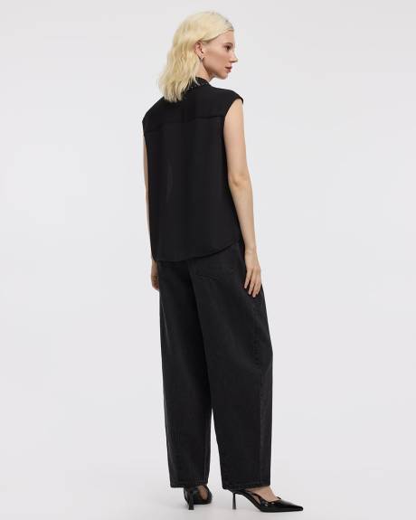 Chemise à manches très courtes avec col clouté