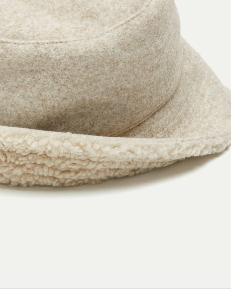 Women's Hats: Shop Online | Reitmans