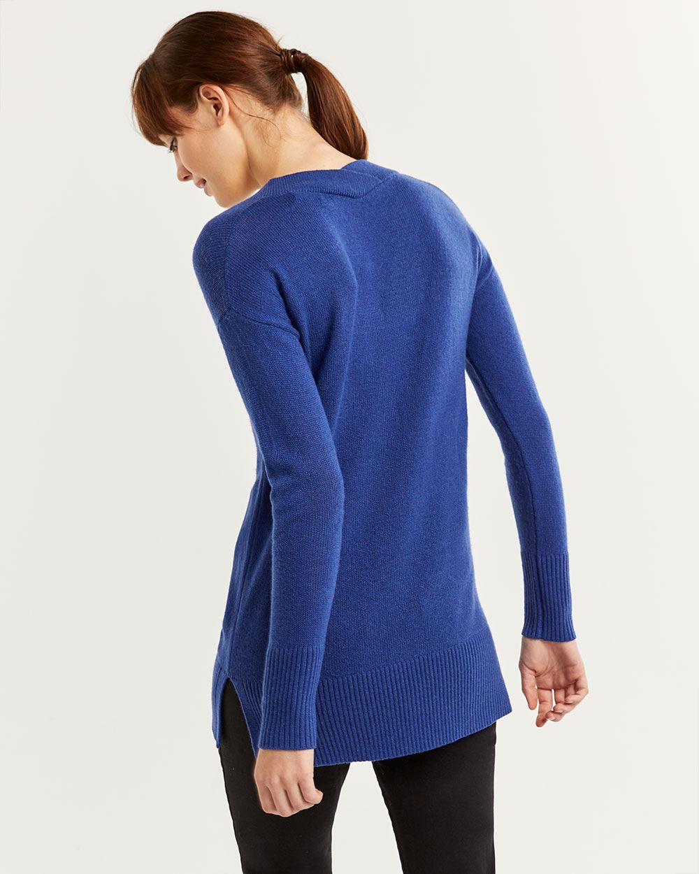 V-Neck Tunic Sweater | Regular | Reitmans