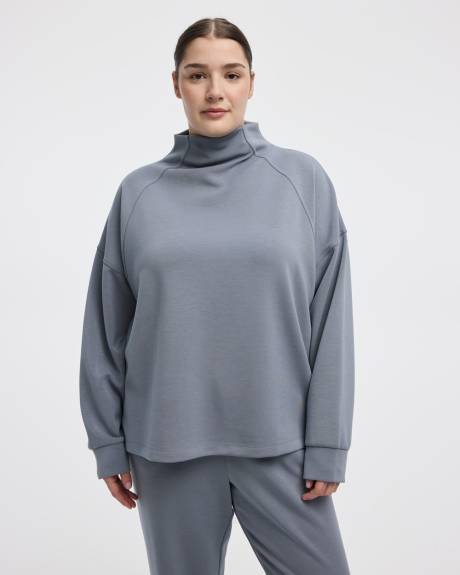 Long-Sleeve Mock-Neck Pullover - Hyba