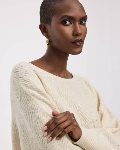 Pull ample à col bateau et manches longues en paillettes