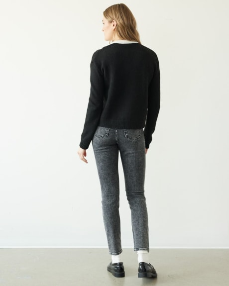 Long-Sleeve Crew-Neck Sweater with Cable Stitches