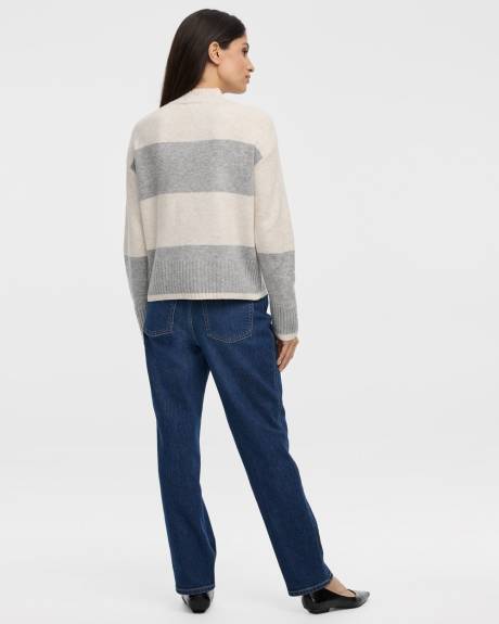 Long-Sleeve Mock-Neck Loose Pullover