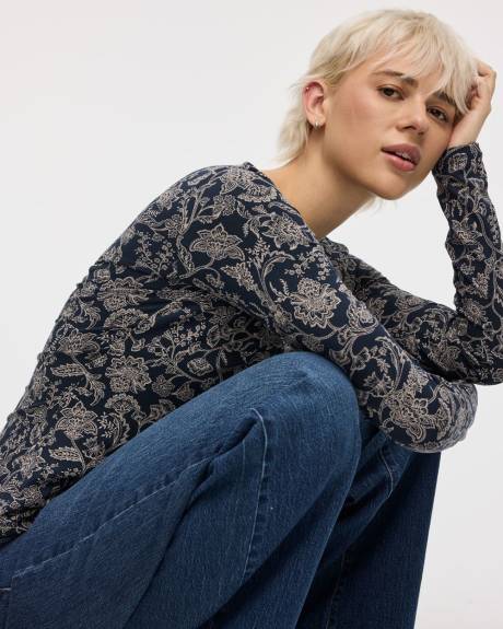 Haut à manches longues et col bateau