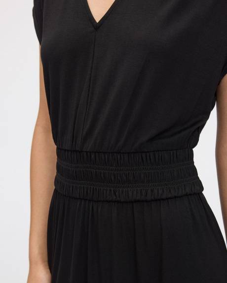Robe &agrave; manches courtes et col V avec taille &eacute;lastique