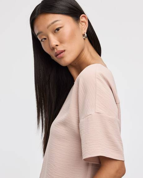 Blouse t-shirt à col rond et manches courtes