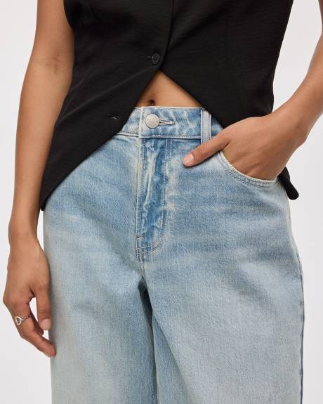 Wide-Leg Mid-Rise Baggy Jean - Petite
