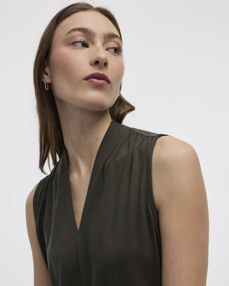 Haut sans manches à col V