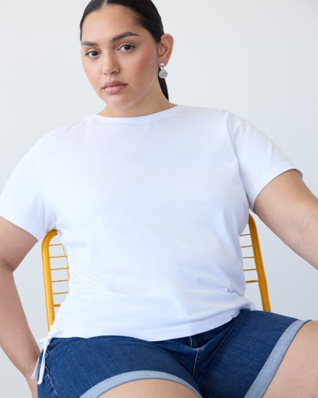 T-shirt plissé à manches courtes avec cordons de serrage latéraux