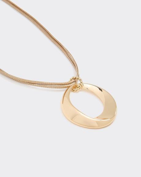 Stone Pendant on Short Cord Necklace