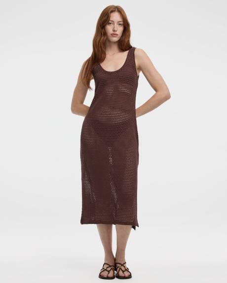 Robe midi crochetée sans manches et col en U