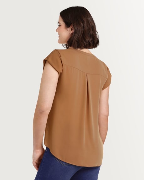 Short Sleeve Split Neck Blouse R Essentials