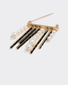 Brooch with Pearls and Baguettes