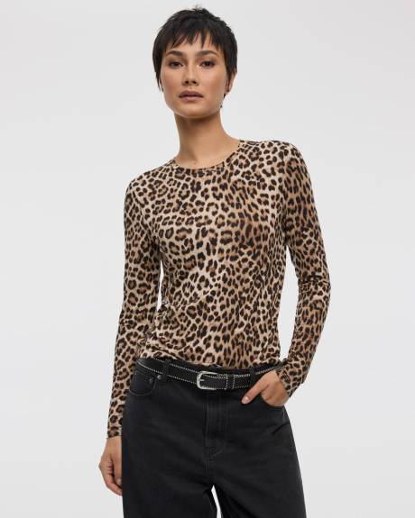 Long-Sleeve Crew-Neck Tee - R Essentials