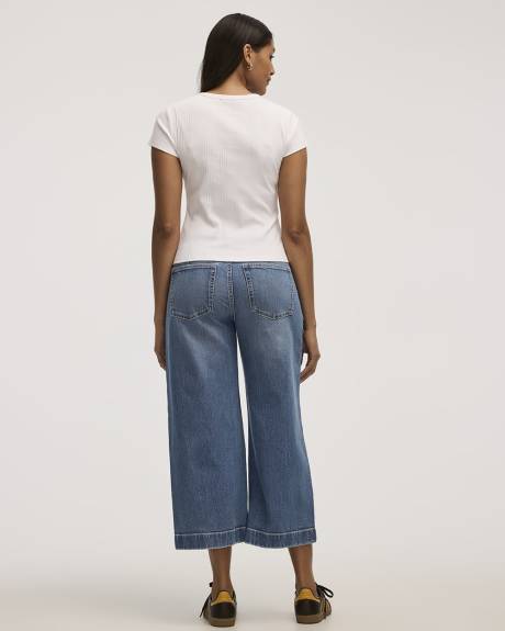 T-shirt ajusté et côtelé à col rond