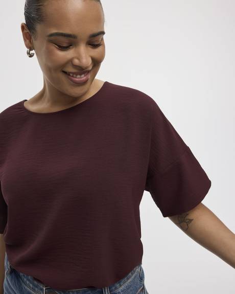Blouse t-shirt à col rond et manches courtes