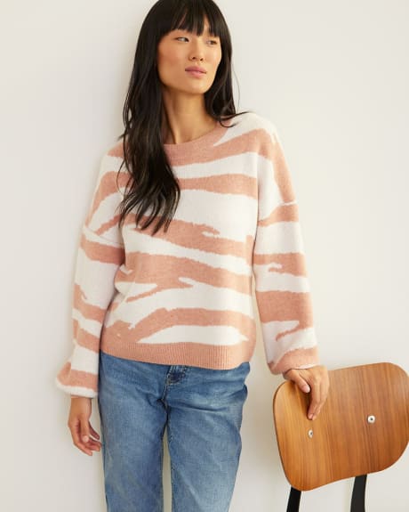 Long-Sleeve Jacquard Crew Neck Pullover with Zebra Pattern