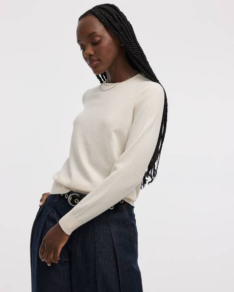 Long-Sleeve Pullover - R Essentials