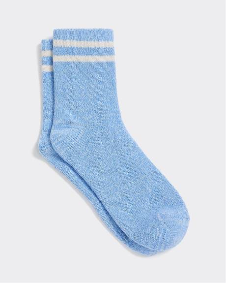 Socquettes d'hiver avec rayures à l'ourlet