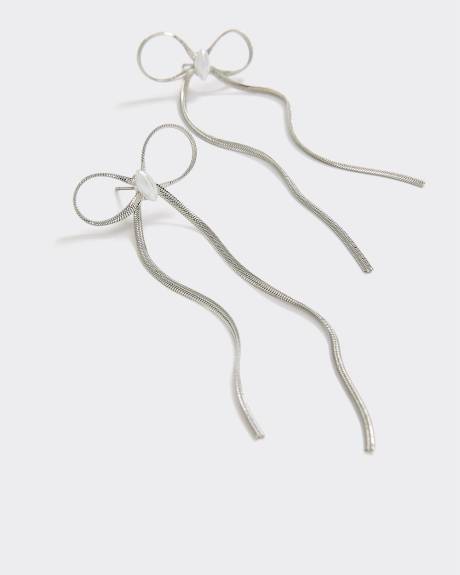 Delicate Bow Earrings with Pearls