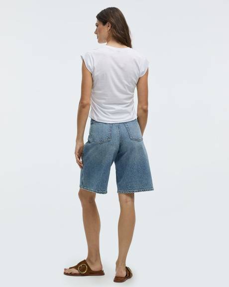 T-shirt à manches courtes et col rond avec fronces latérales