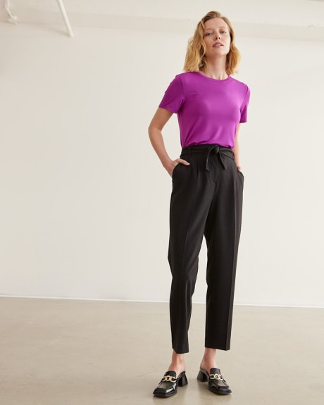 Tapered-Leg High-Rise Ankle Pant