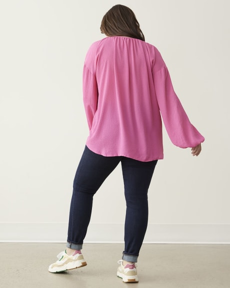 Loose Long-Sleeve Blouse with Crew Neckline