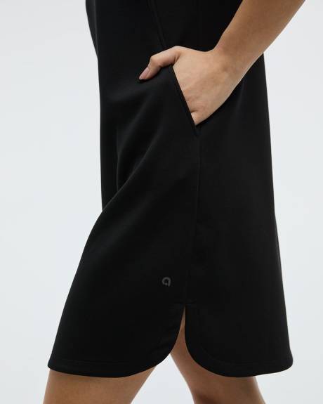 Extended-Sleeve Crew-Neck Dress with Pockets - Hyba