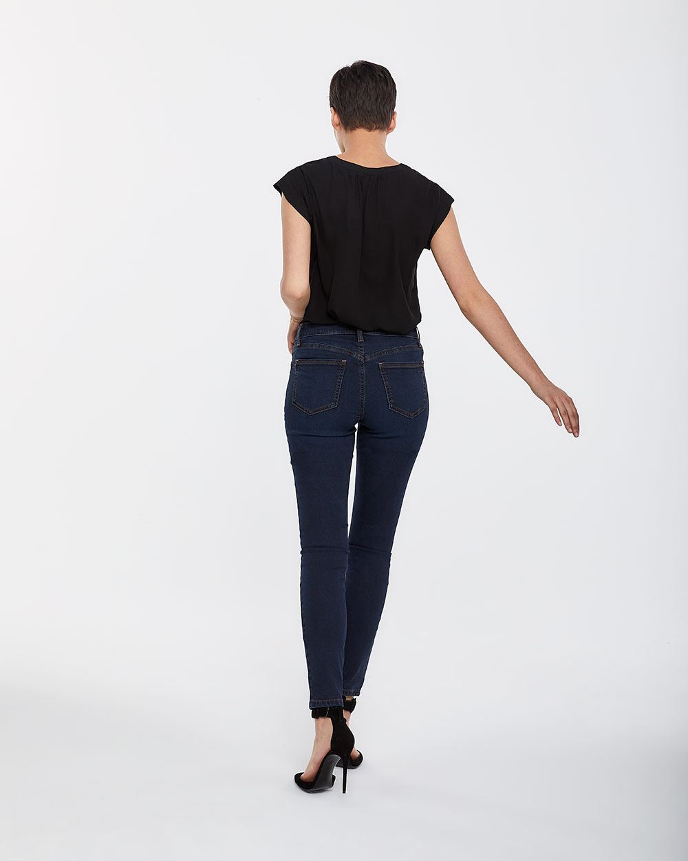 reitmans sculpting jeans