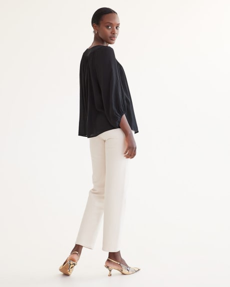 Textured V-Neck Blouse with Voluminous 3/4 Sleeves