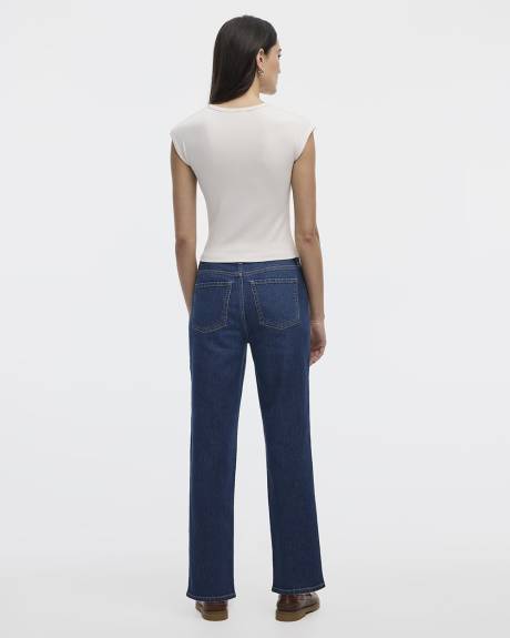 Haut côtelé à col rond et manches très courtes