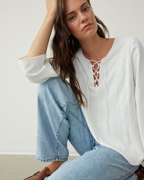 Long-Sleeve V-Neck Loose Blouse with Lace Details