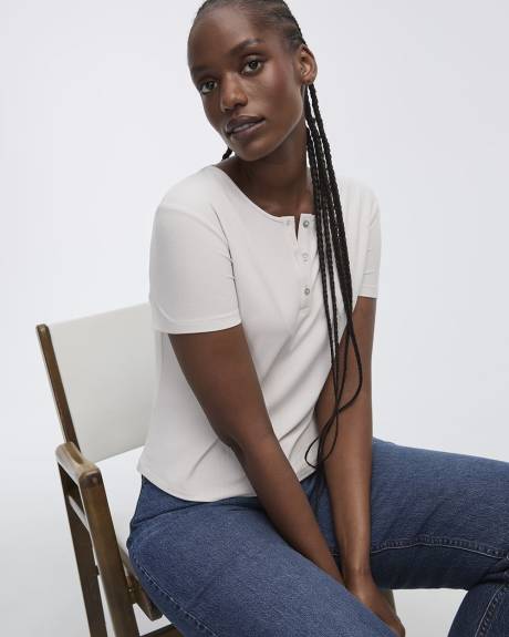 Ribbed Henley T-Shirt