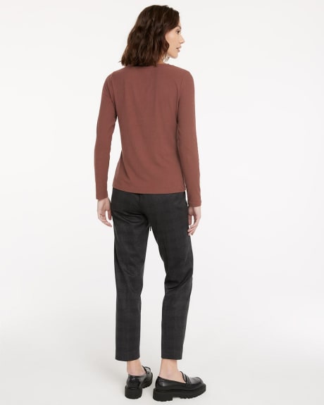 Crew-Neck Ribbed Tee with Long Sleeves