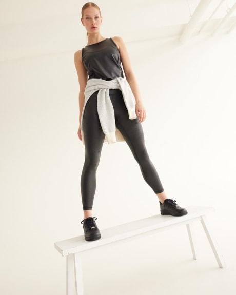 Hyba Activewear & Workout Clothes for Womens on Sale