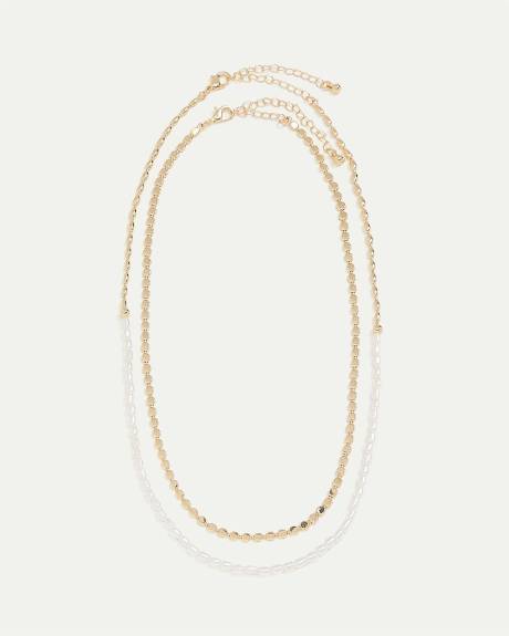 Deux colliers courts avec perles - Ens. de 2