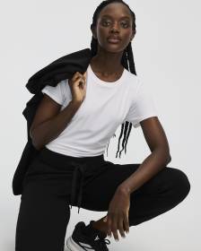 T-shirt à col rond et manches courtes - DRY-LUX (MD) Hyba Essentiels