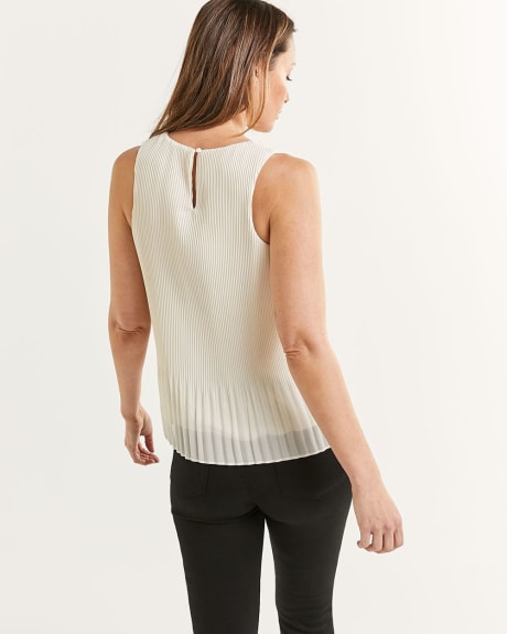 Sleeveless Trapeze Top With Pleated Hem
