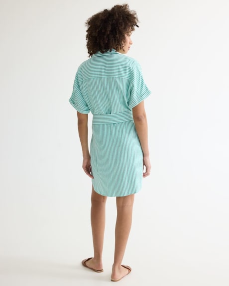 Short-Sleeve Buttoned-Down Shift Dress