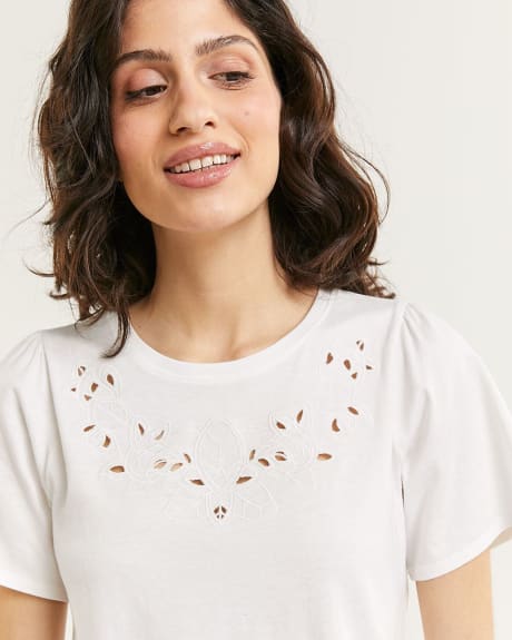 Short Sleeve Crew Neck Tee with Cutouts & Embroidery