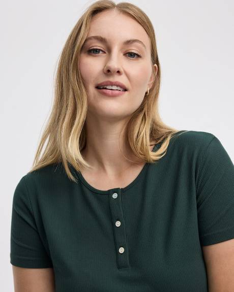 Ribbed Henley T-Shirt