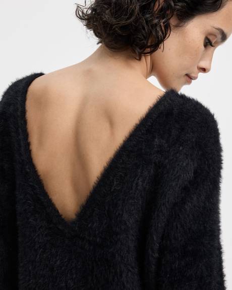 Pull pelucheux à manches longues et col bateau