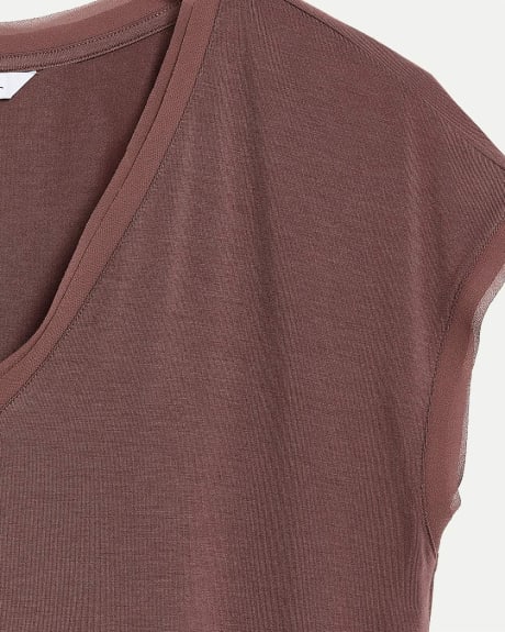 Solid V-Neck Tunic with Short Sleeves