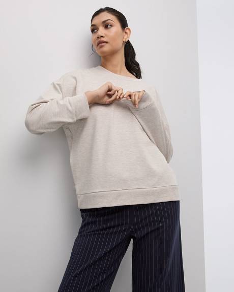 Long-Sleeve Crew-Neck Sweatshirt - R Essentials