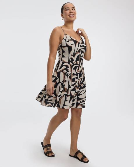 Robe courte à boutonner sans manches